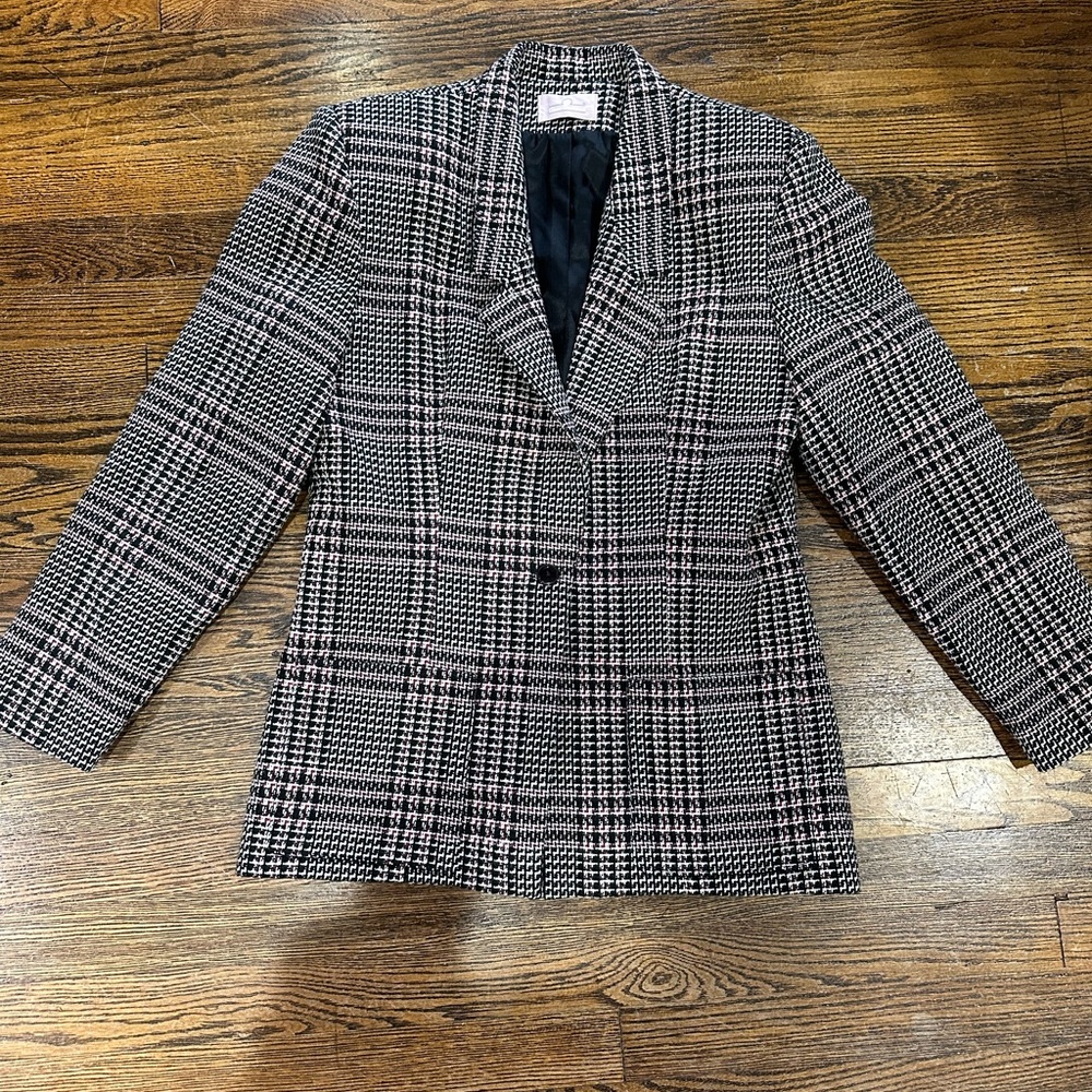 Elegant Black and White Plaid Blazer